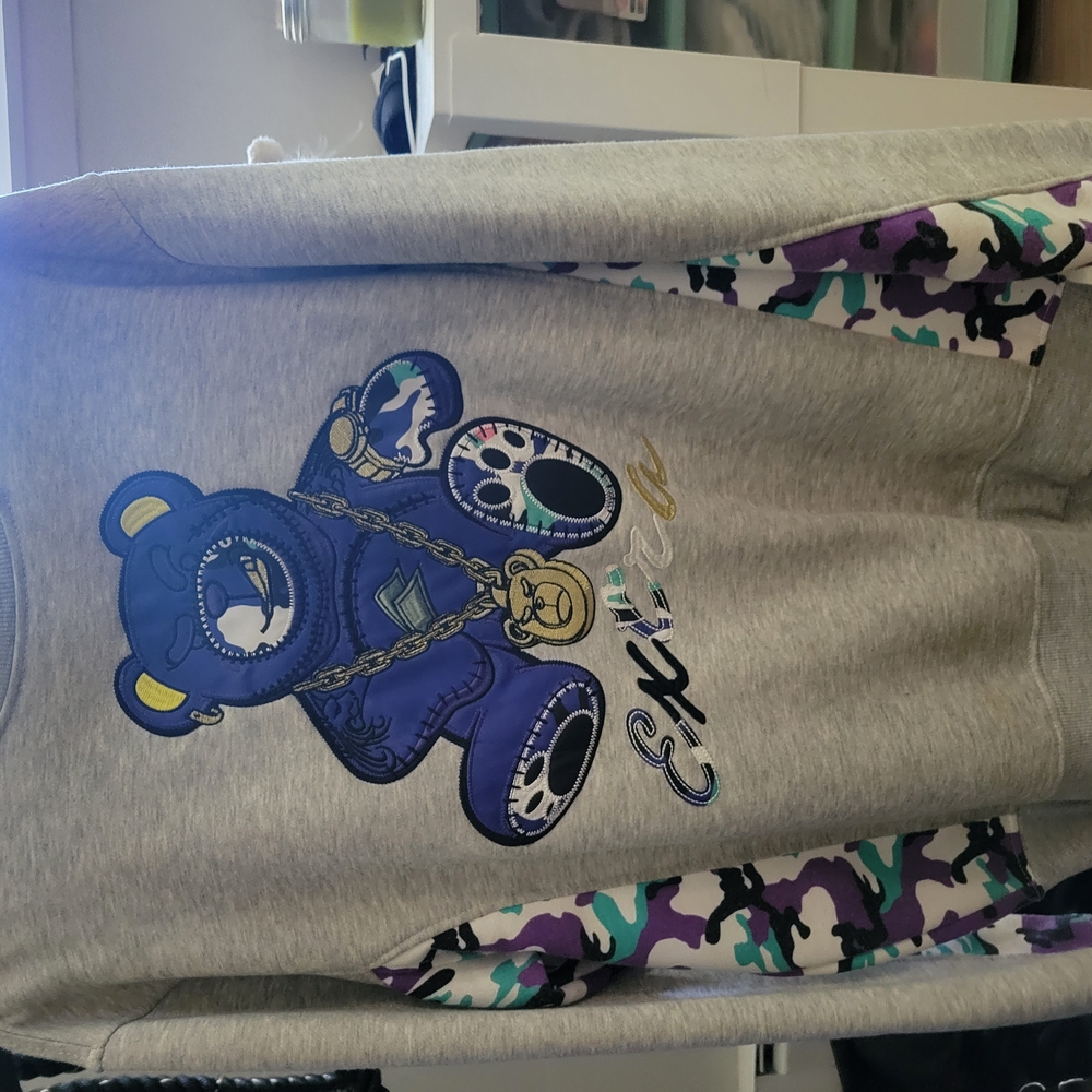 Gray Sweatshirt with Bear Graphic and Camouflage Accents